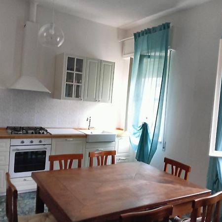 La villetta di zio Claudio a Vada - 6 posti letto Esterno foto
