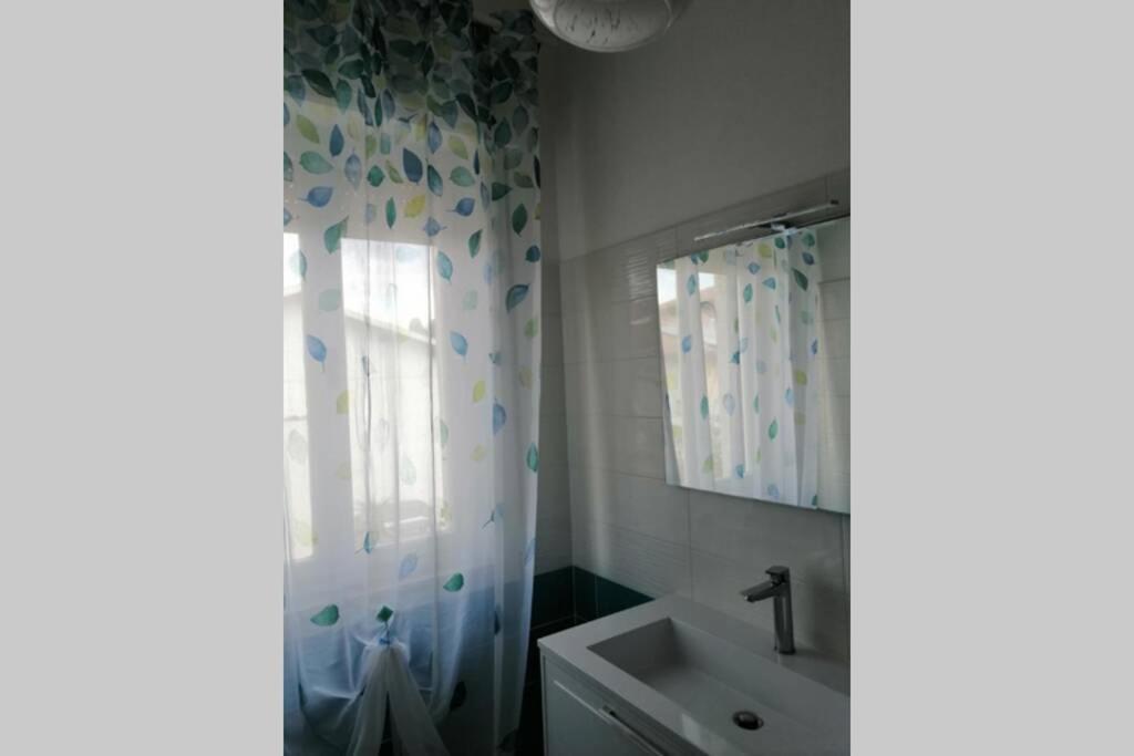 La villetta di zio Claudio a Vada - 6 posti letto Esterno foto
