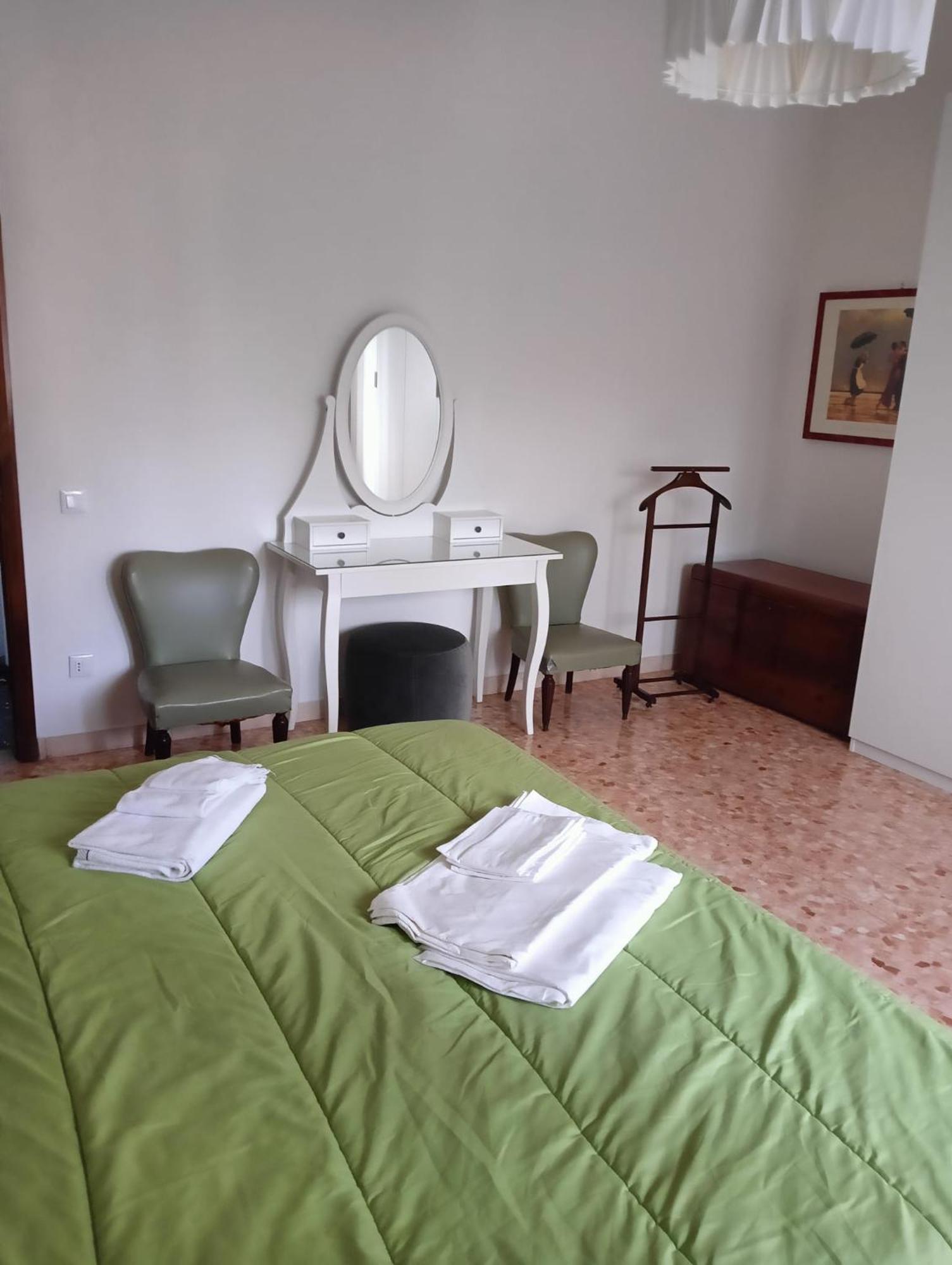 La villetta di zio Claudio a Vada - 6 posti letto Esterno foto